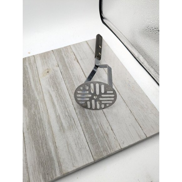 Vintage EKCO Forge Potato Vegetable Masher Black Handle Utensil 9" - Picture 1 of 8